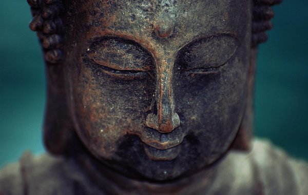 Statue bouddha authentique : offrez-vous une paix intérieure